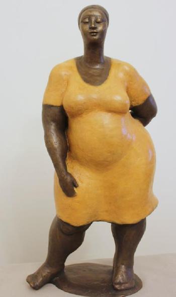 Standing woman by 
																			Nnamdi Okonkwo