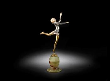 Model of a dancer by 
																	Stefan Dakon