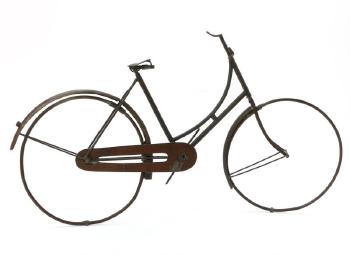 Model for bicycle for the weather girls at Rådhuspladsen in Copenhagen by 
																			Ejnar Utzon-Frank