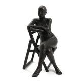 Model på stol by 
																			Lone Osmann