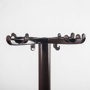 Synthesis coat rack by 
																			 Olivetti