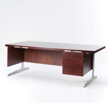 Desk by 
																			 Nipu Kontormobler