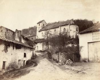 Étude de motif, chemin montant dans un village by 
																	Auguste Violin