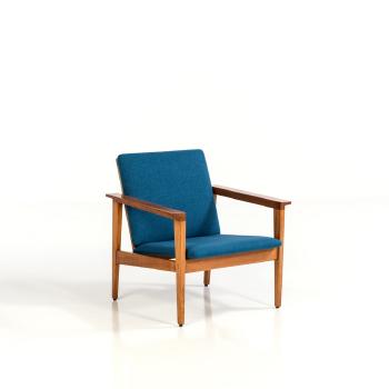 Fauteuil by 
																	Jose Espinho