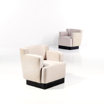 Paire de fauteuils by 
																	Eckart Muthesius