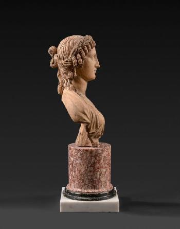 Buste de femme antique by 
																			Charles Antoine Callamare