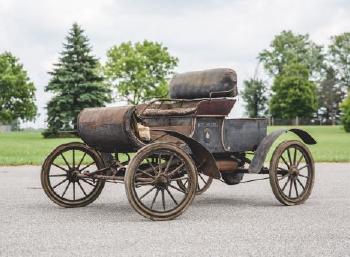 1903 Oldsmobile Model R 'Curved Dash' Runabout by 
																			 Oldsmobile
