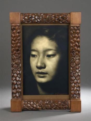 Portrait de Jeanne Marie-Therese Nguyen (la future reine, Nam Phuong) by 
																	Albert Rudomine
