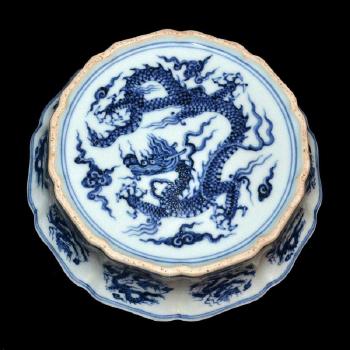 Yongle, Blue and White Dragon Brushwasher by 
																			 Ming Dynasty