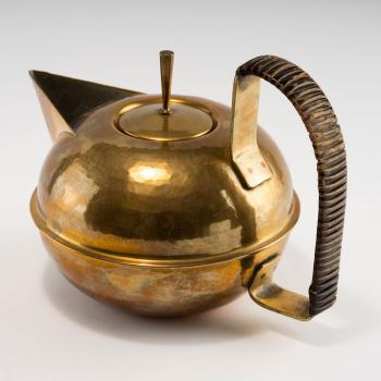 Teapot and tea caddy by 
																			Hans Przyrembel