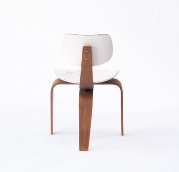 SE 42 side chair by 
																			Egon Eiermann