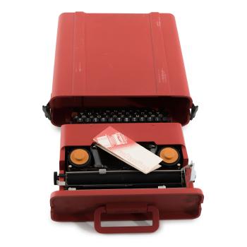 Valentine S typewriter by 
																			 Olivetti