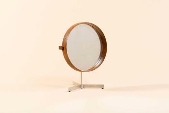 Miroir sur pied by 
																	 Luxus