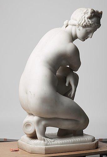 Crouching Venus by 
																			 Giambologna