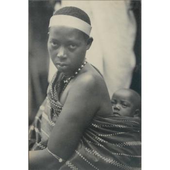 Rwanda. Mère  Mututsi by 
																	Casimir Zagourski
