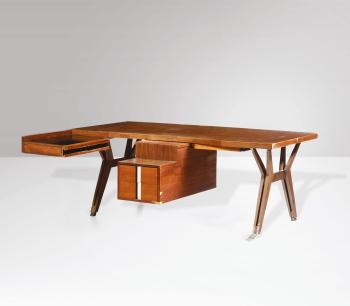 Desk by 
																			 MIM