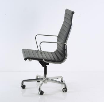 'Aluminium Group' highback deskchair by 
																			 ICF Cadsana