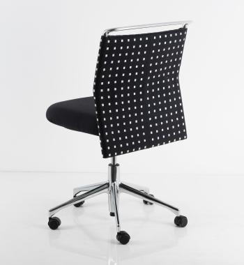 AC2 desk chair by 
																			 Vitra