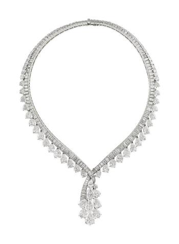 Magnificent Diamond Necklace Van Cleef & Arpels by 
																	 Van Cleef & Arpels