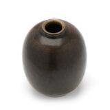 Round stoneware vase by 
																			Ebbe Sadolin