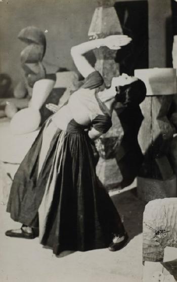 Lizica Codréano Dansant Dans L'atelier De Brancusi, 1922 by 
																	Constantin Brancusi