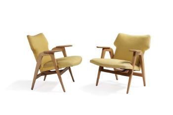 Paire de fauteuils by 
																	Roger Landault
