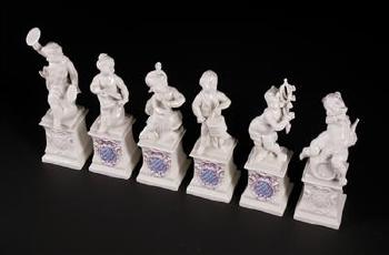 12 puttis on pedestals by 
																			Franz Anton Bustelli
