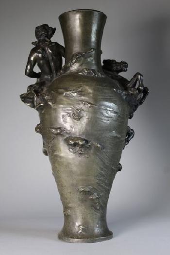 Vase Neptune by 
																	Alfred Foretay