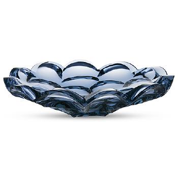 A crystal bowl by 
																			 Riihimaen Lasi Oy