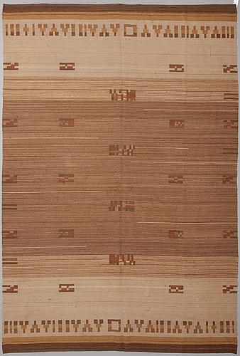 A 1930s Finnish flat weave carpet for Kiikan Mattokutomo by 
																			Impi Sotavalta