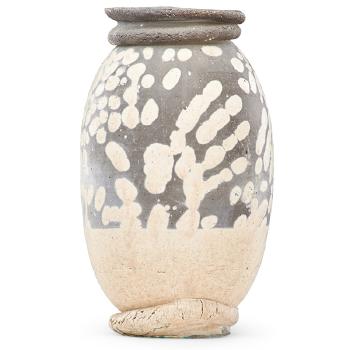 Vase with fingerprint pattern by 
																			Paul Soldner