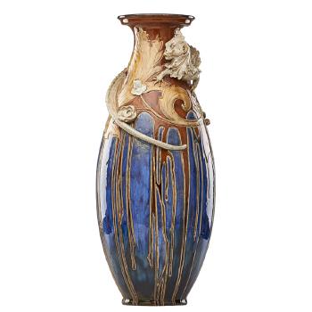 Important and large dragon vase by 
																			 Royal Doulton