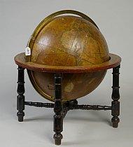 Globe terrestre by 
																	 C Smith & Son