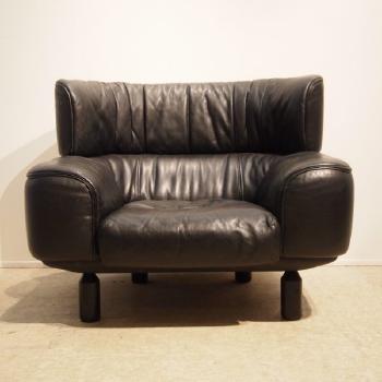 2 fauteuils, modèle Bull by 
																			 Cassina