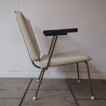 2 fauteuils, modèle 1407 by 
																			Dick Cordemeijer