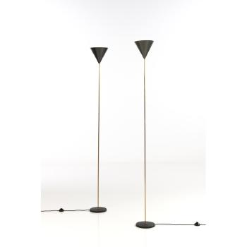 Modèle n° LTE5 dit Imbuto Paire de lampadaires by 
																	Luigi Caccia Dominioni