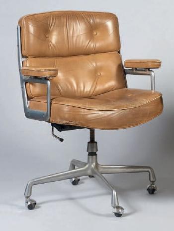 Fauteuil modèle Lobby Chair directeur by 
																	Charles Eames