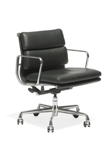 Soft Pad Chair by 
																	Ray Eames
